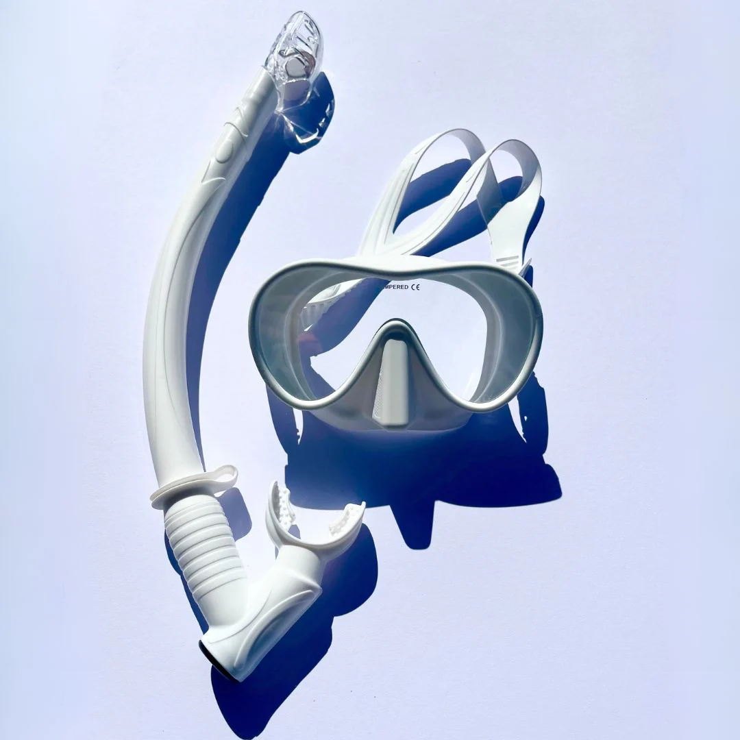 Fins + Mask & Dry Snorkel Bundle - Image 9